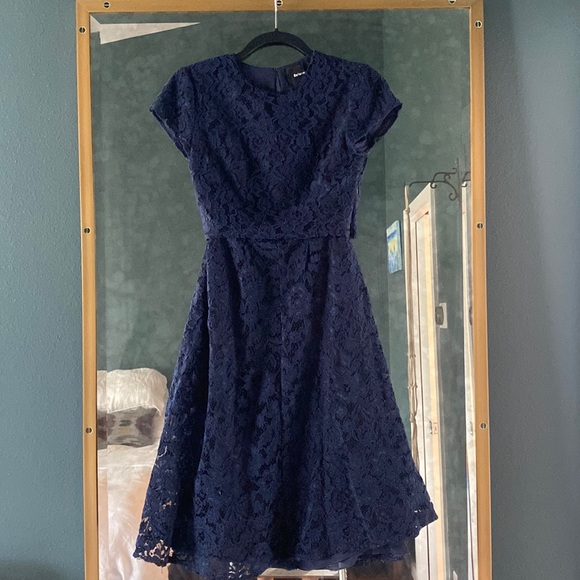 Reformation Harp Two Piece - Navy Blue Lace - Picture 3 of 11